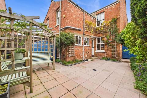 undefined, Glenfall Street, Cheltenham, Gloucestershire, GL52