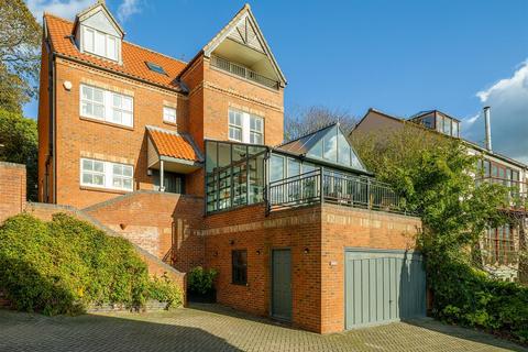 5 bedroom detached house for sale, St. Michaels Terrace, Lincoln