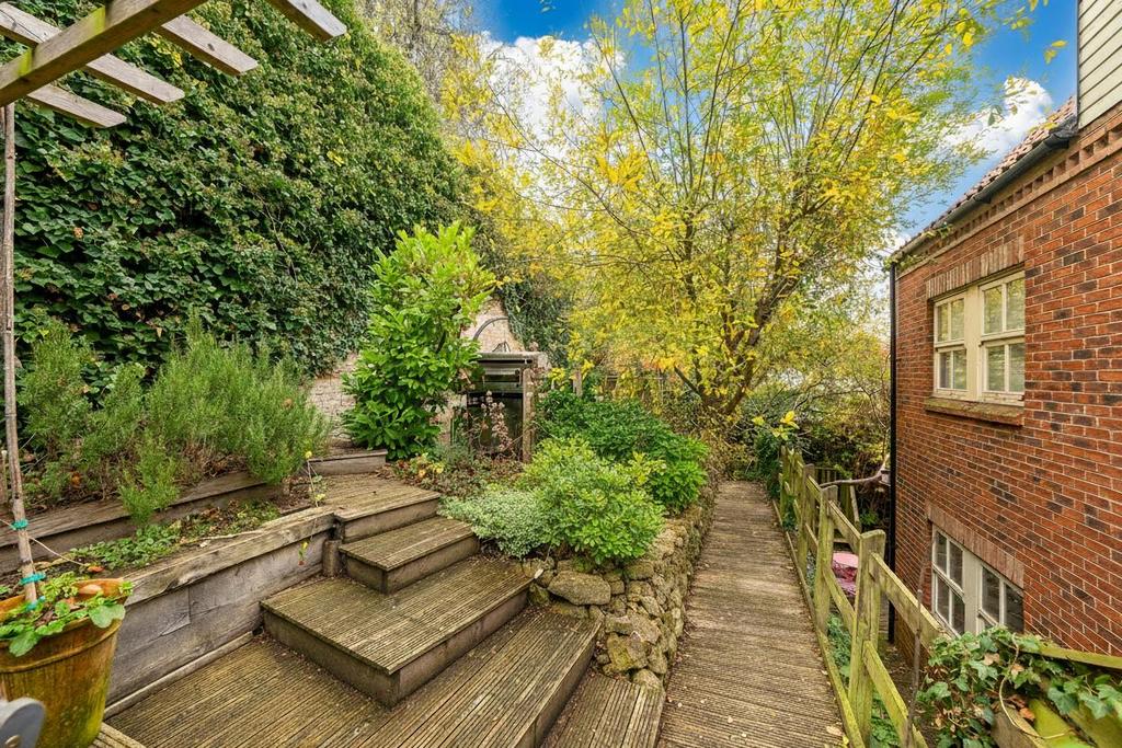 Generated custom 1762445114.png