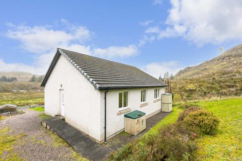 undefined, Sarin Noi, ford, Lochgilphead