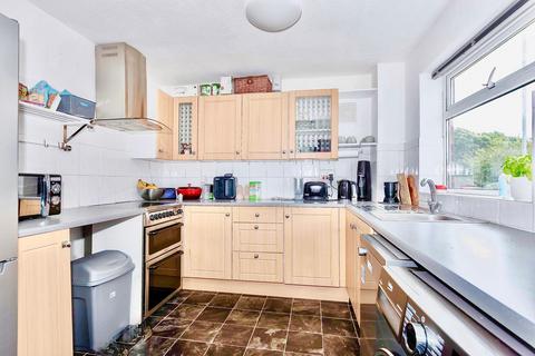 2 bedroom flat for sale, Hudson Close, Worthing, BN13