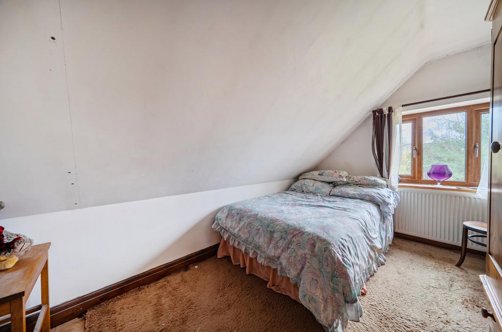 1375875-17-690b6b...