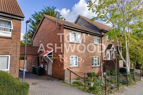 1 bedroom end of terrace house for sale, Harper Road, Beckton, E6
