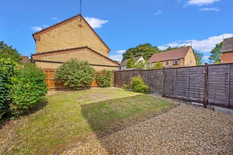 2 bedroom semi-detached house to rent, Ladybower Close, Kettering NN16