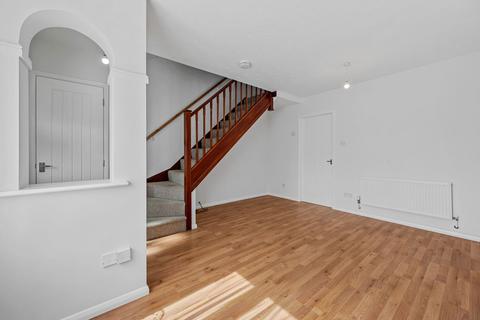 2 bedroom semi-detached house to rent, Ladybower Close, Kettering NN16