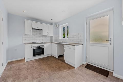 2 bedroom semi-detached house to rent, Ladybower Close, Kettering NN16