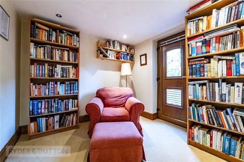 8 High Lea, Marsden, Huddersfield, HD7 6DZ