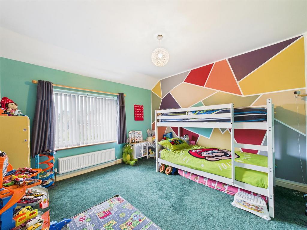 Bedroom: