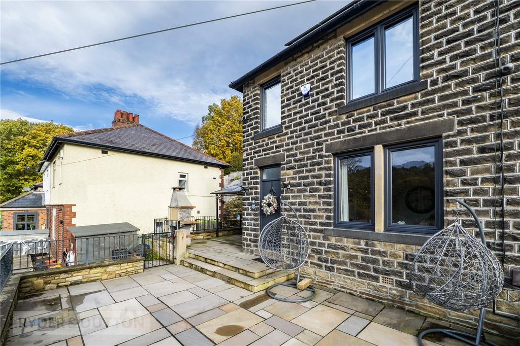 Patio To Front
