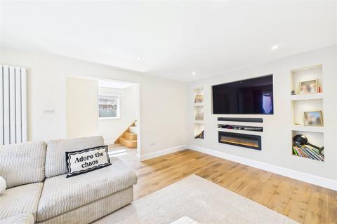 undefined, St. Johns Road, Sandhurst, Berkshire, GU47