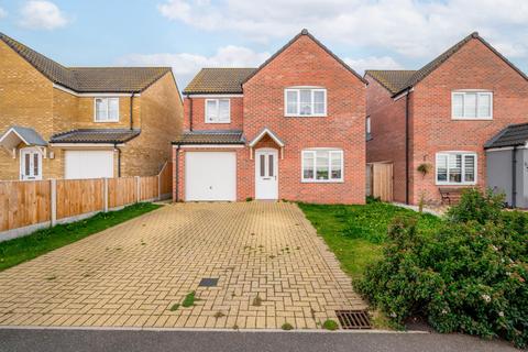 Pritchard Close, Oulton