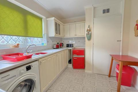 2 bedroom flat for sale, Radford Drive, Walsall WS4