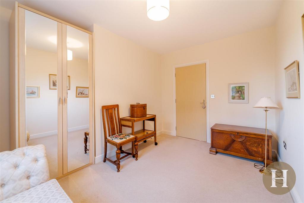 Hadleigh Estate Agents-28.jpg
