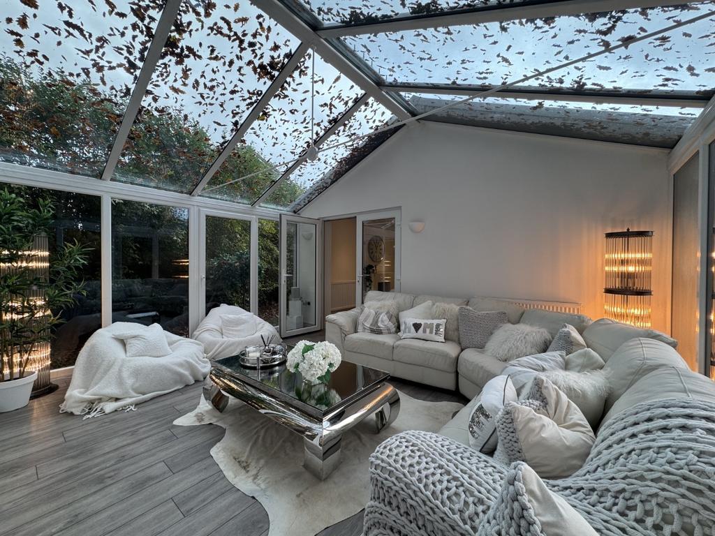 Conservatory/Sun Room