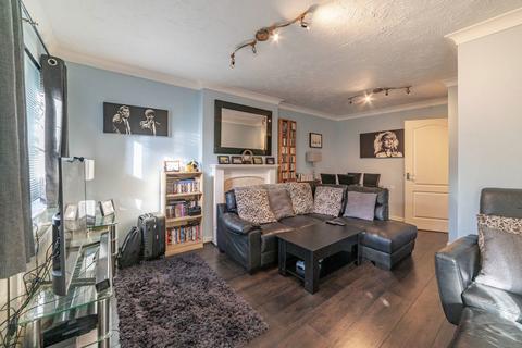 2 bedroom ground floor flat for sale, Garthorp Road, Manchester M23