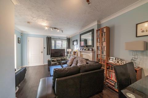 2 bedroom ground floor flat for sale, Garthorp Road, Manchester M23