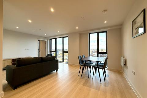 2 bedroom apartment to rent, Waterhouse Gardens, Manchester M3