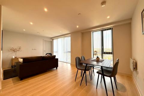 2 bedroom apartment to rent, Waterhouse Gardens, Manchester M3