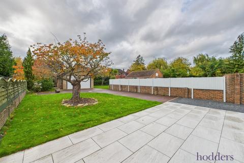 undefined, Green Lane, Chertsey, Surrey, KT16
