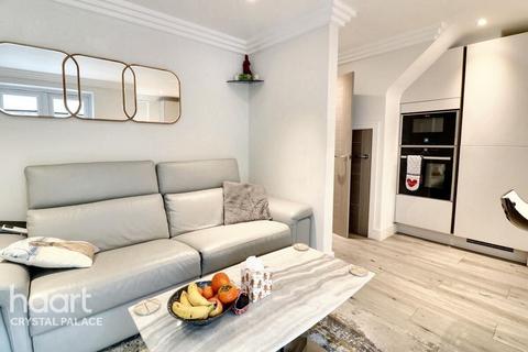 undefined, South Norwood Hill, London