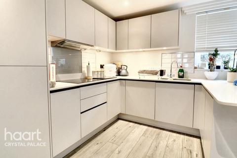 undefined, South Norwood Hill, London