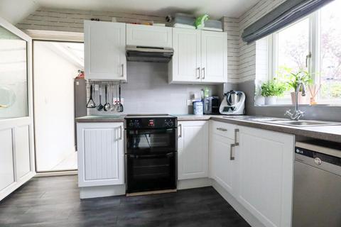 3 bedroom detached house for sale, Oak Close, Uppingham LE15