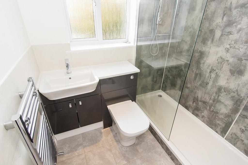Family Shower Room