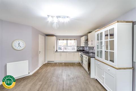 4 bedroom detached house for sale, Witmoore Drive, Auckley