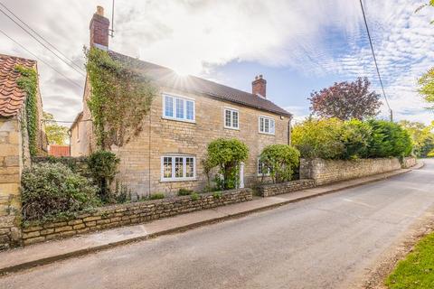 4 bedroom detached house for sale, Main Street, Grantham NG32
