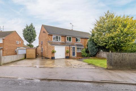 5 bedroom semi-detached house for sale, Clay Lake, Spalding