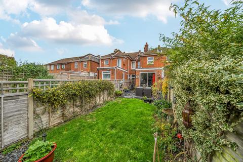 New Road, Southampton SO31