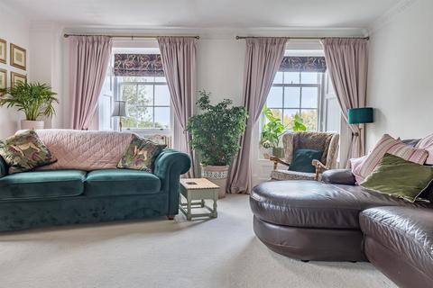 2 bedroom flat for sale, Monkton Park, Chippenham