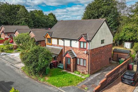 3 bedroom semi-detached house for sale, St. Dominics Mews, Bolton, Greater Manchester, BL3 3NX