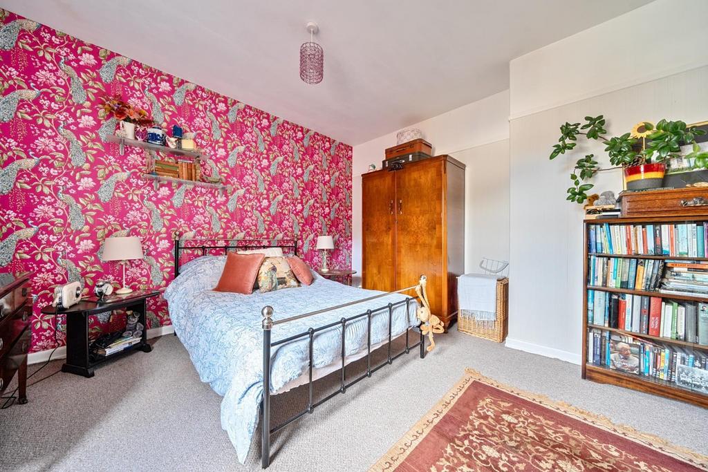 Bedroom 2.jpg