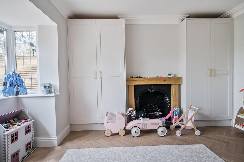 Sitting Room / Play Room