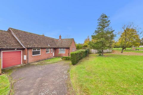 3 bedroom detached bungalow for sale, Higdon Close, Burston