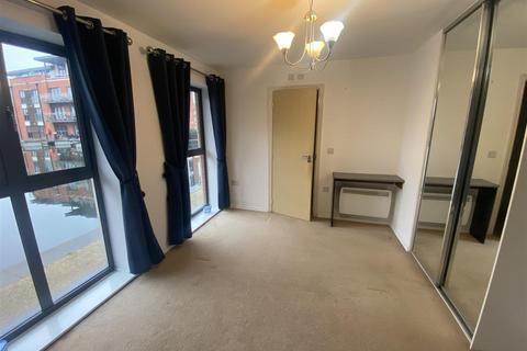 2 bedroom flat for sale, Severn View, Larch Way
