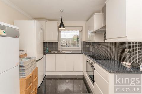 1 bedroom flat for sale, Uvedale Road, Enfield