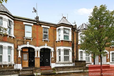 3 bedroom maisonette for sale, Stonebridge