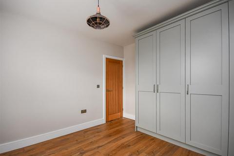 7 Planks Lane, Wombourne, Wolverhampton, WV5 9HE