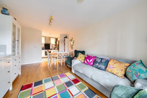 1 bedroom apartment for sale, Fairthorn Road, London