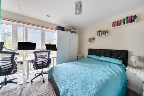 1 bedroom apartment for sale, Fairthorn Road, London