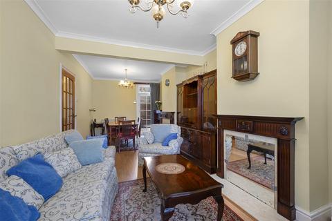 3 bedroom house for sale, Durham Road, West Wimbledon, SW20