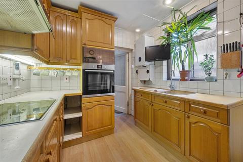 3 bedroom house for sale, Durham Road, West Wimbledon, SW20