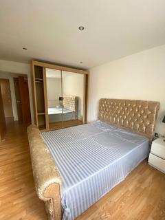 3 bedroom apartment to rent, Wards Wharf Approach, Royal Victoria Docks, Silver Town E16