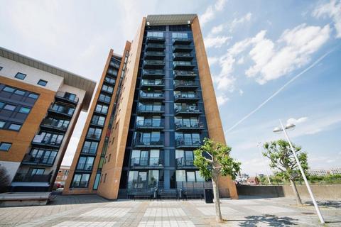 2 bedroom flat to rent, 1 Hull Place, Gallions Point, London City Airport E16