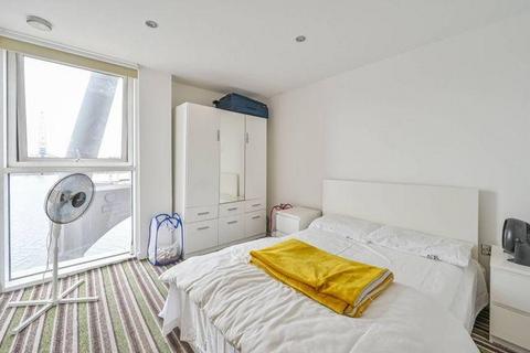 1 bedroom apartment to rent, 21 Western Gateway, Royal Victoria Dock, Excel E16