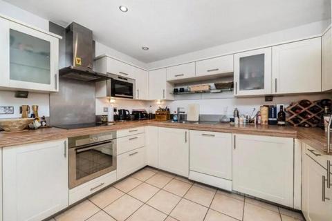 1 bedroom apartment to rent, Coral Apartments, Western Gateway, Royal Victoria Dock, London, E16 1AQ