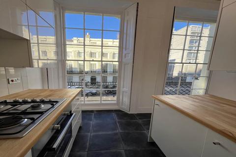 2 bedroom flat to rent, Oriental Place, Brighton,