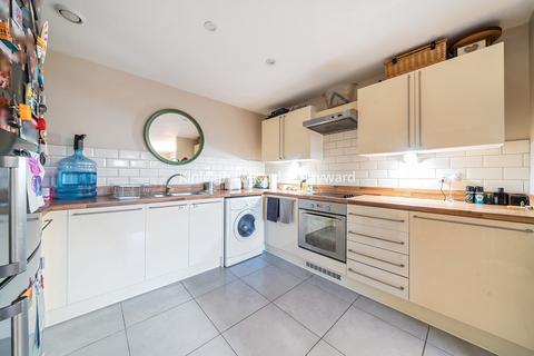 undefined, Greenview Drive, London, SW20